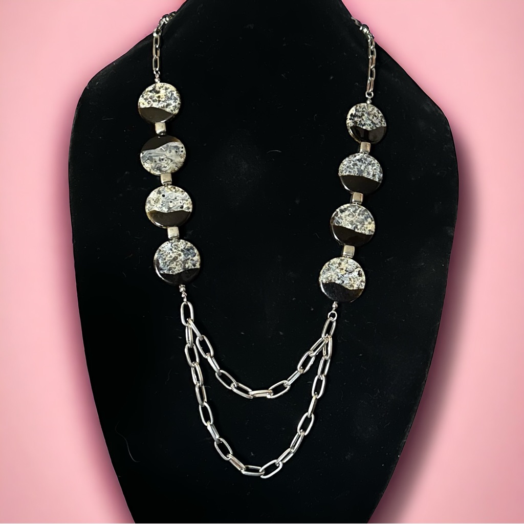 Howard’s Wholesale Long Flat Marbled Disc Necklace